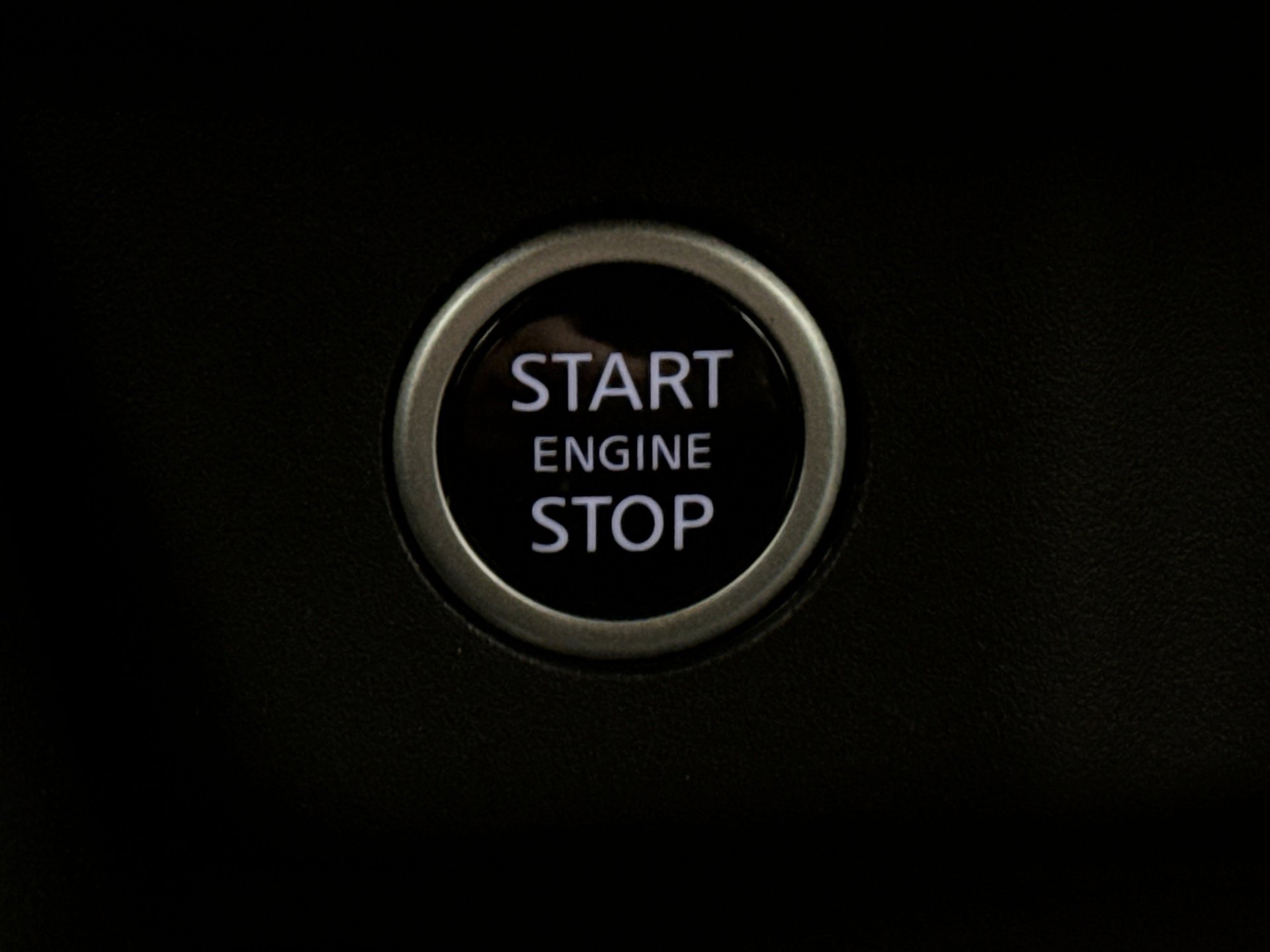 Used 2023 Nissan Rogue S image 18