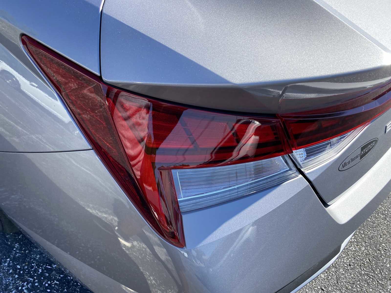 Certified 2025 Hyundai Elantra Blue image 11