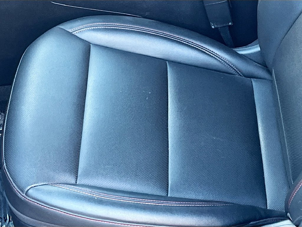 Used 2025 Chevrolet Trax RS w/ Driver Confidence Package FWD image 19