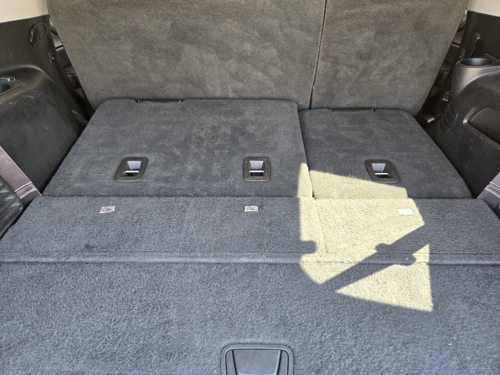 Used 2016 GMC Yukon SLT w/ Open Road Package image 40