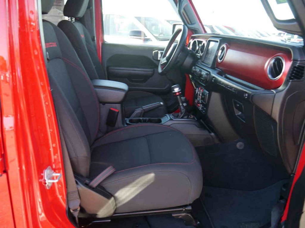 Used 2023 Jeep Wrangler Unlimited Rubicon w/ Steel Bumper Group image 29