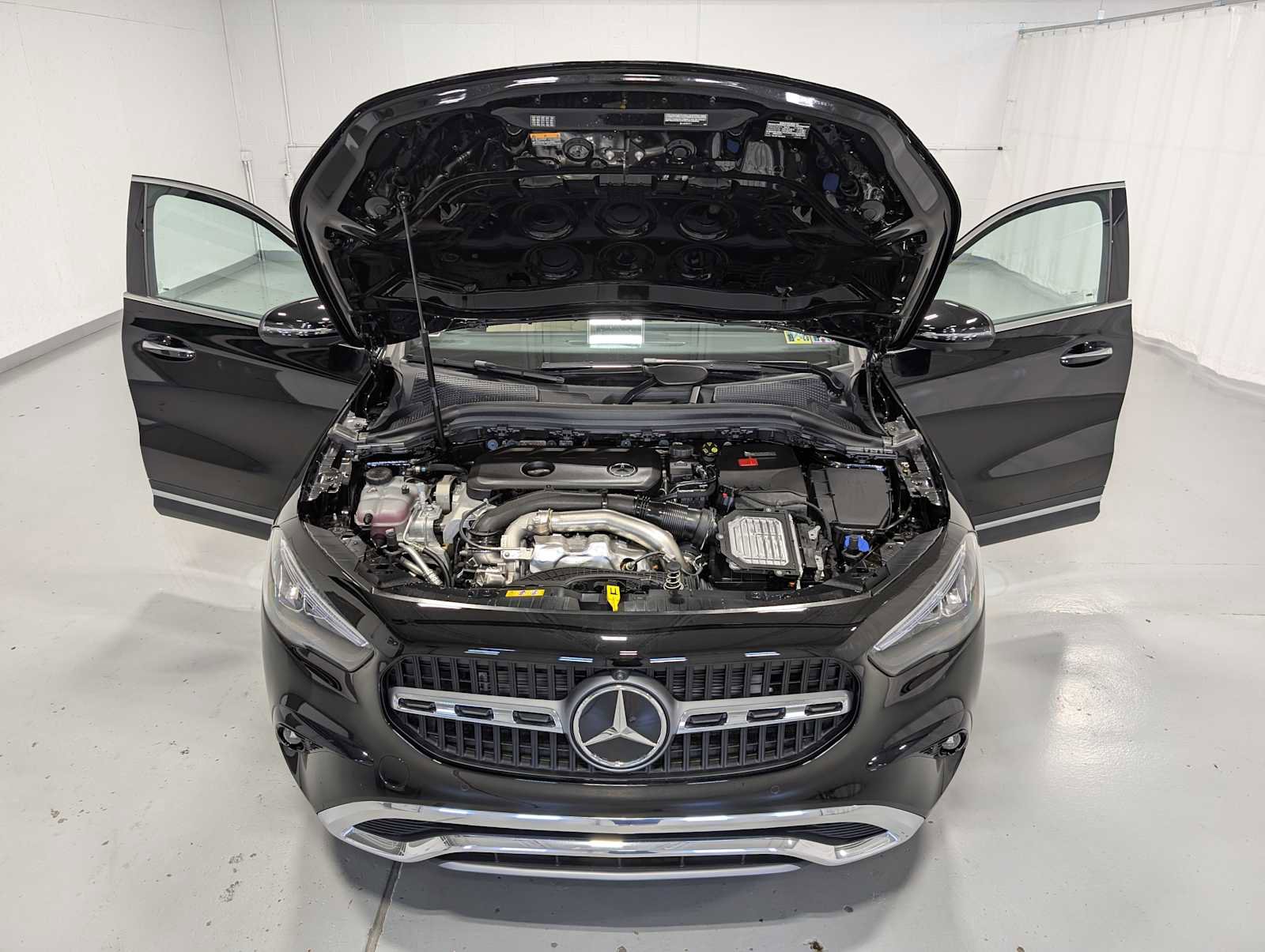 Used 2026 Mercedes-Benz GLA 250 4MATIC image 11