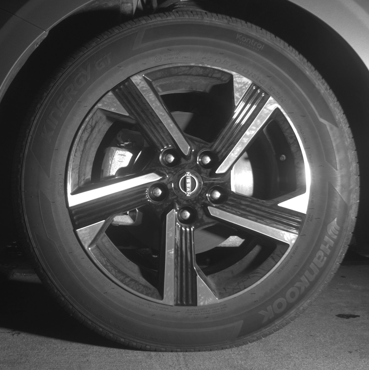 Used 2025 Nissan Sentra SV FWD image 12