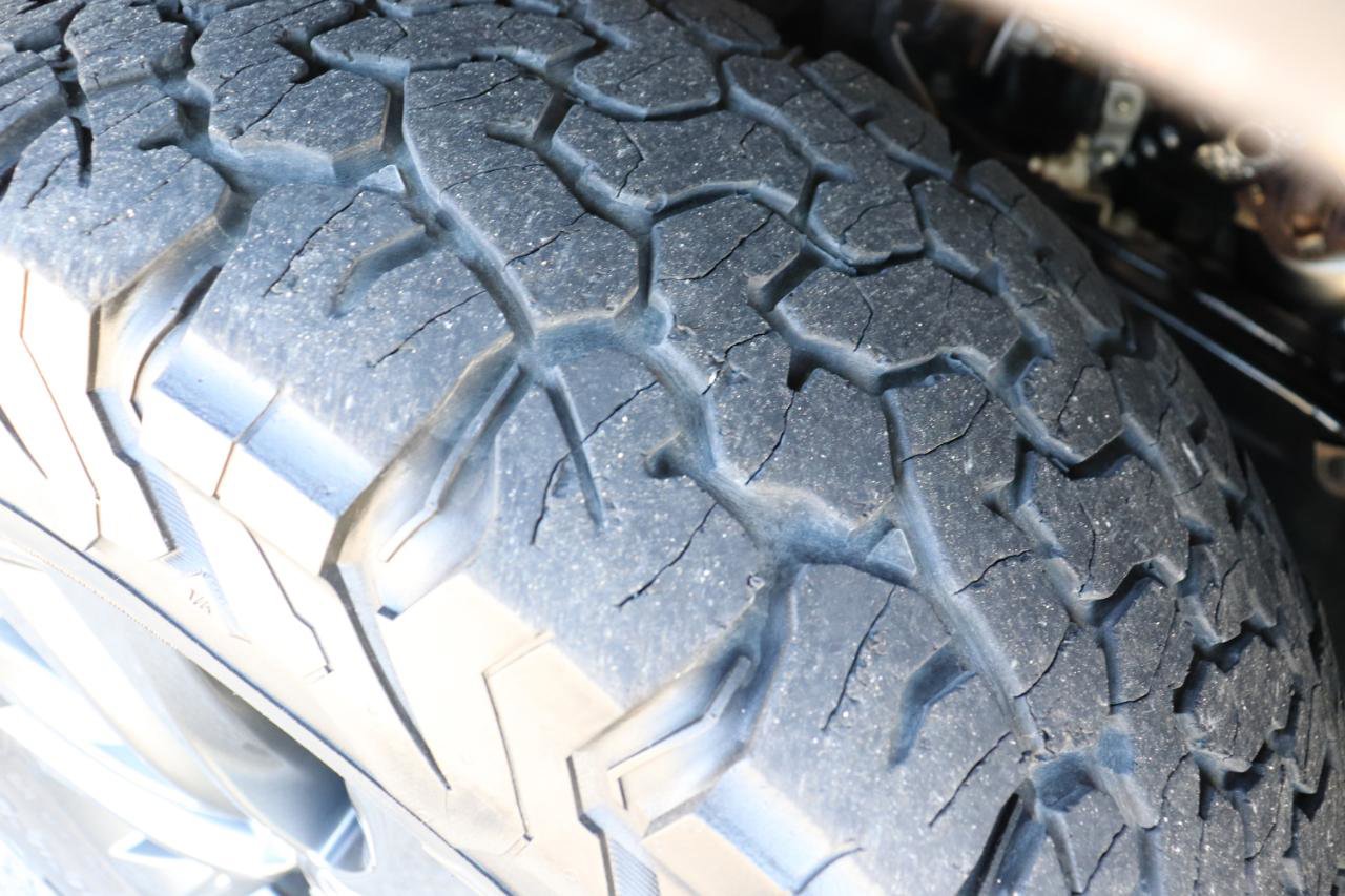 Used 2020 Lexus GX 460 Premium w/ Premium Package image 82