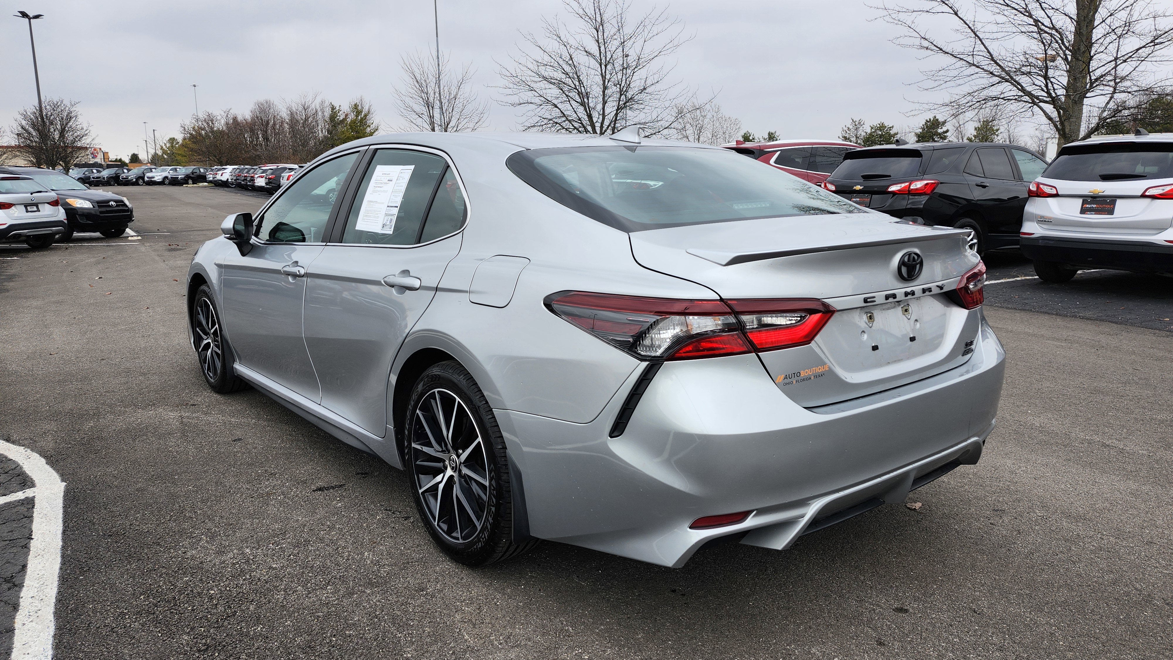 Used 2023 Toyota Camry SE image 15