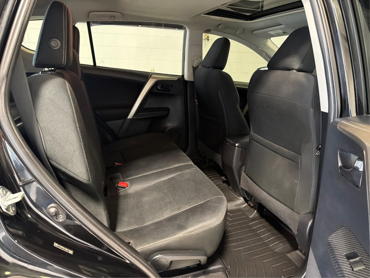Used 2013 Toyota RAV4 XLE AWD/4WD image 15