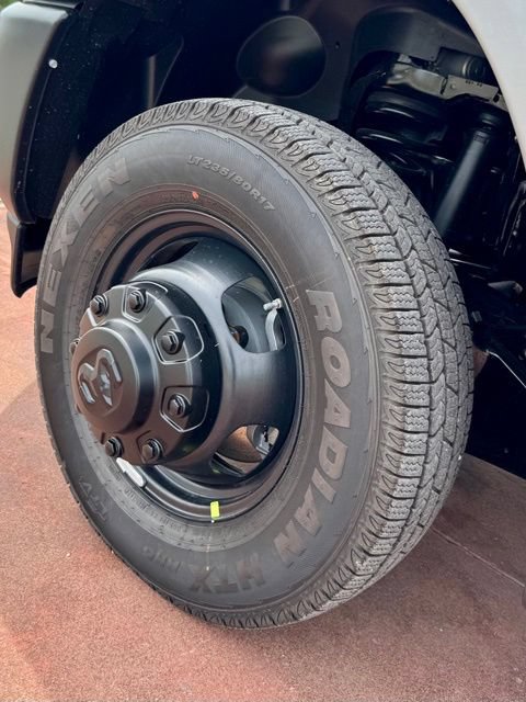 New 2027 RAM 3500 Tradesman AWD/4WD image 18