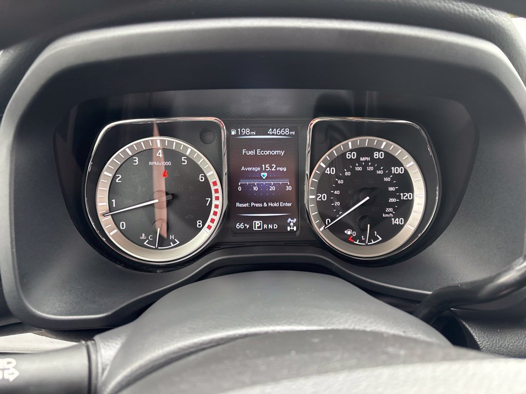 Used 2017 Nissan Titan SV AWD/4WD image 18