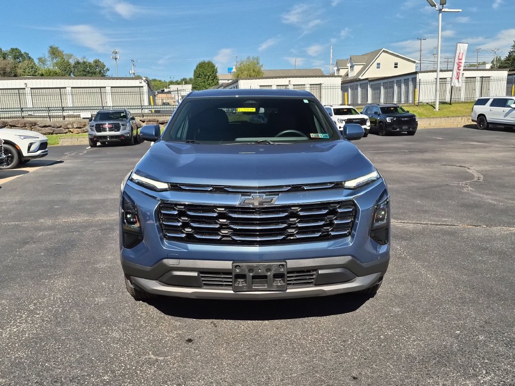 Used 2026 Chevrolet Equinox LT w/ Convenience Package II AWD/4WD image 3