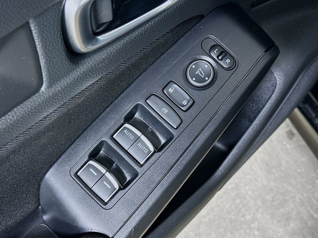 Used 2025 Honda Civic Sport image 20