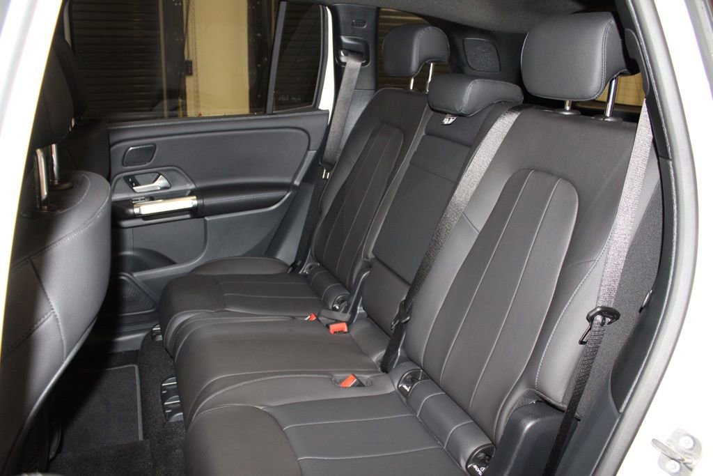 Certified 2026 Mercedes-Benz GLB 250 4MATIC image 33