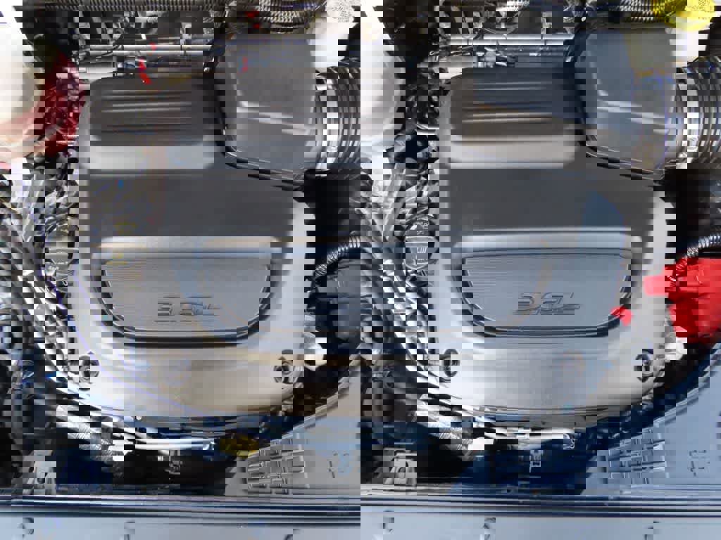 Used 2023 Chrysler Voyager LX image 10