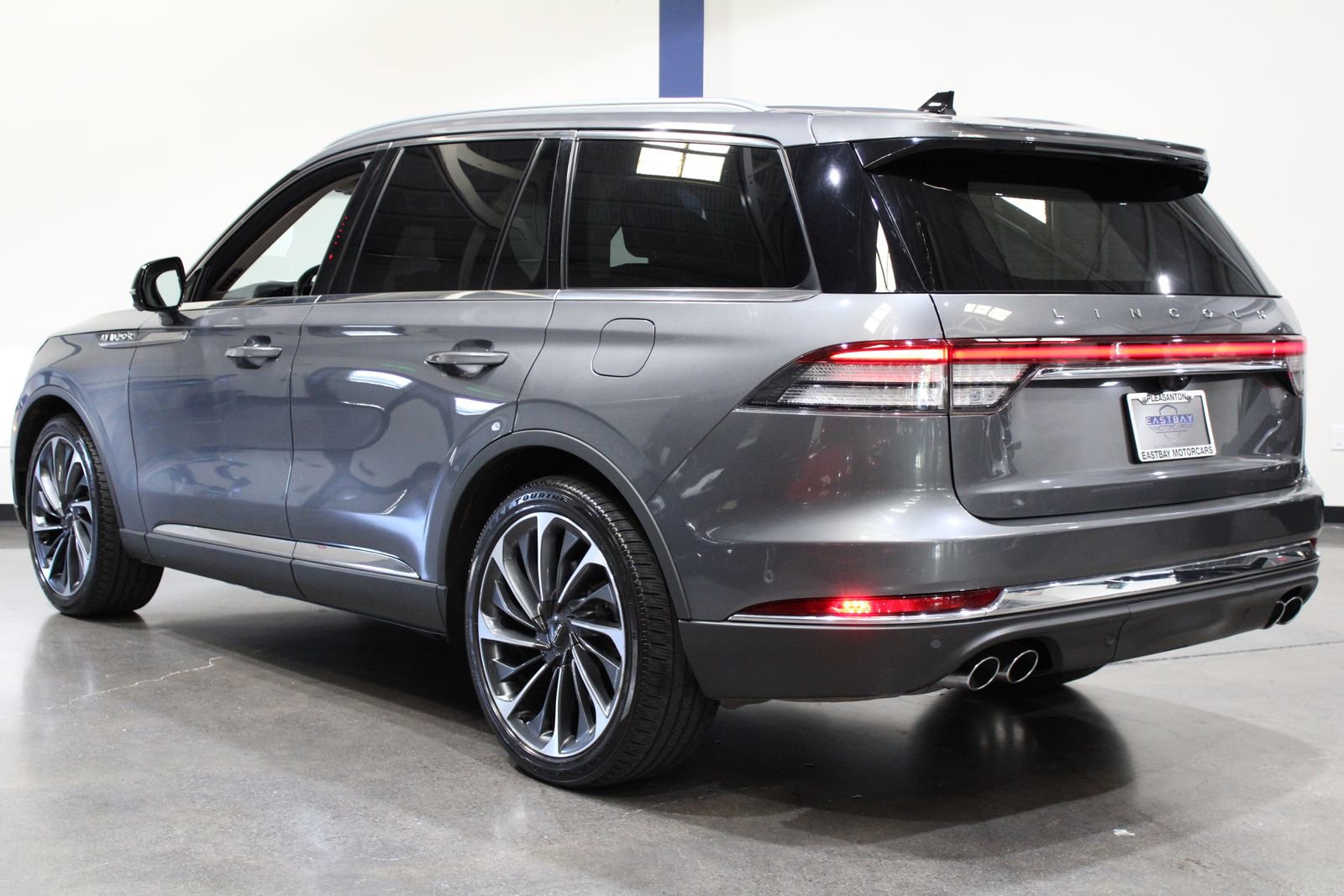 Used 2021 Lincoln Aviator Reserve w/ Equipment Group 202A AWD/4WD image 5