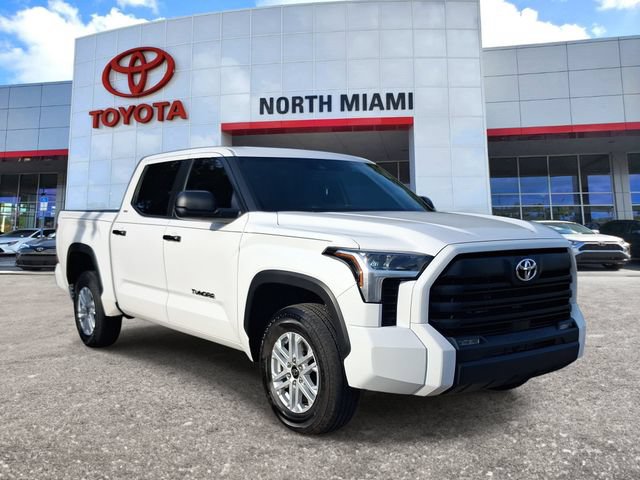 Used 2025 Toyota Tundra SR5 AWD/4WD image 1