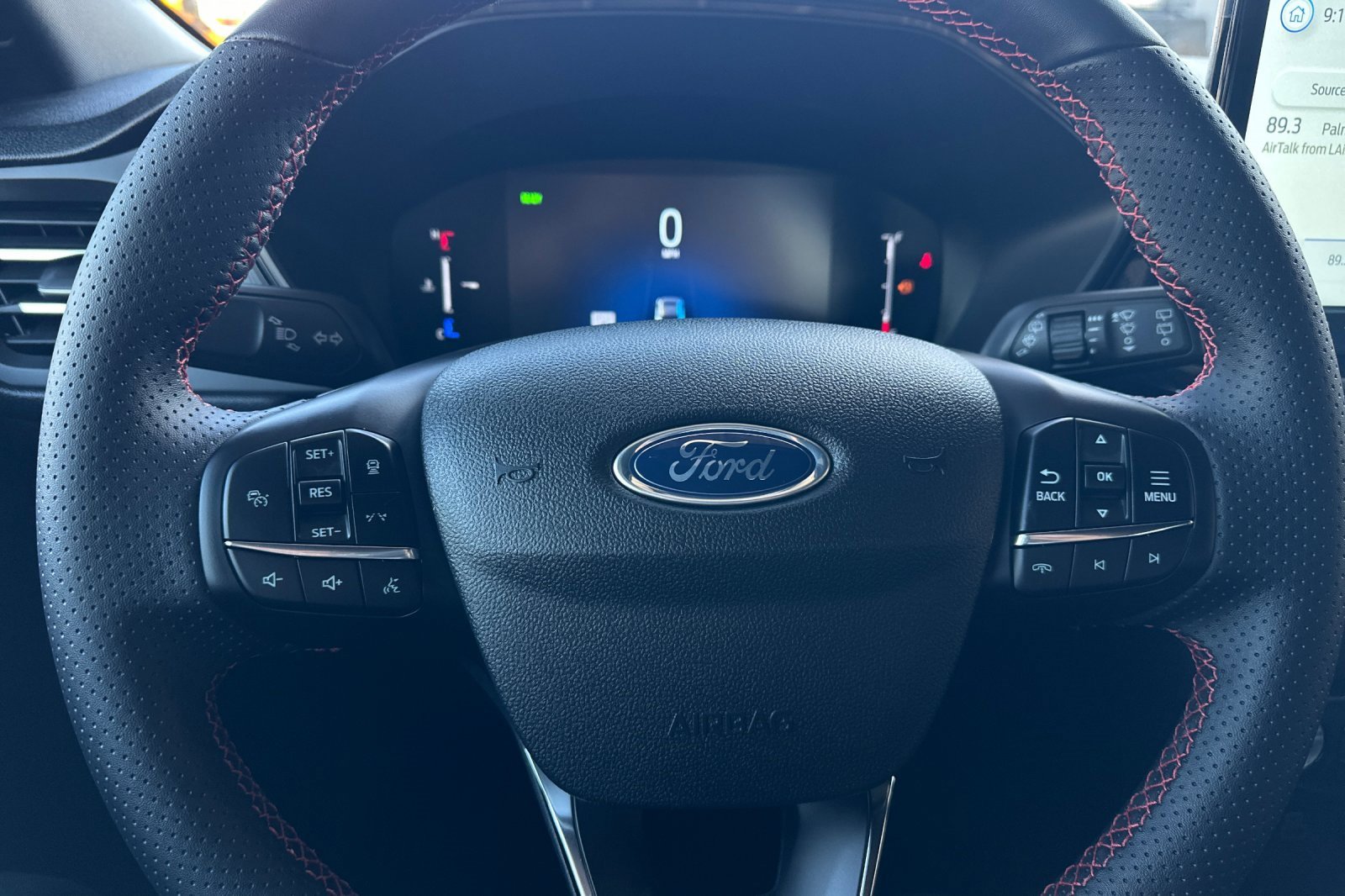 New 2025 Ford Escape ST-Line w/ Equipment Group 301A image 23