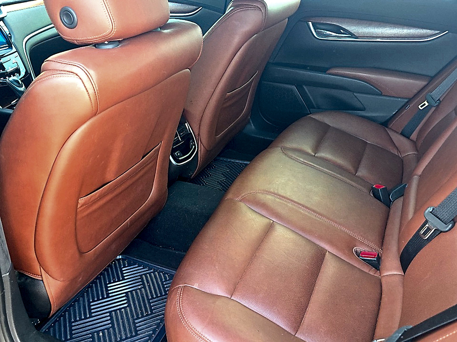 Used 2015 Cadillac XTS Luxury w/ Driver Awareness Package FWD image 18