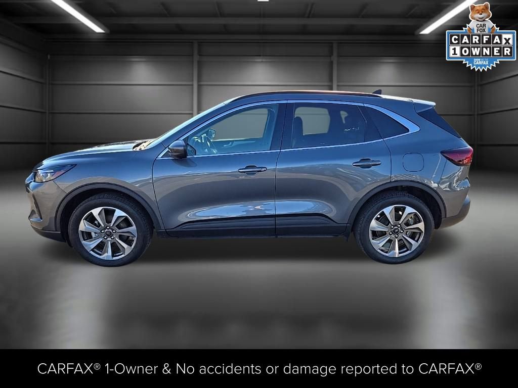 Used 2025 Ford Escape Platinum w/ Premium Technology Package image 3