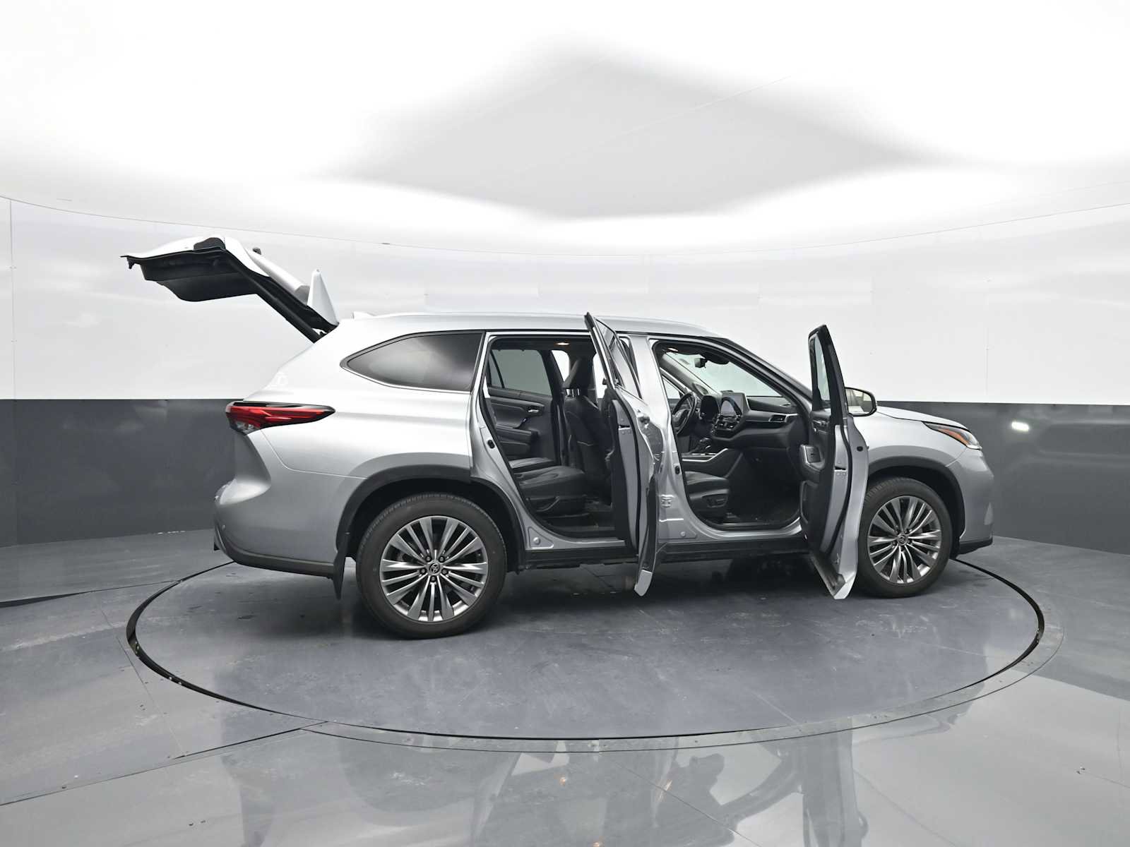 Used 2022 Toyota Highlander Platinum image 43