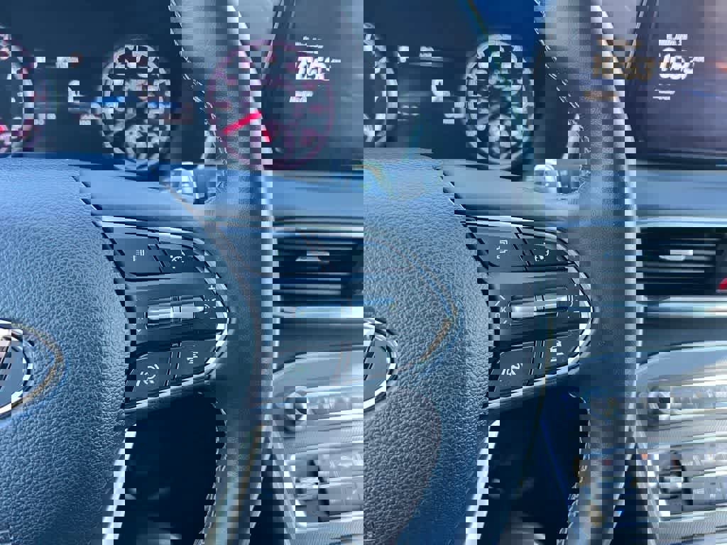 Used 2023 Hyundai Santa Fe SEL image 29