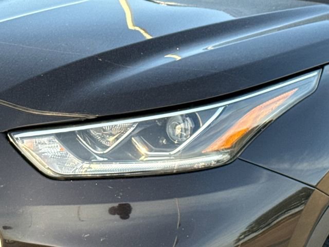 Used 2020 Toyota Highlander Platinum FWD image 4