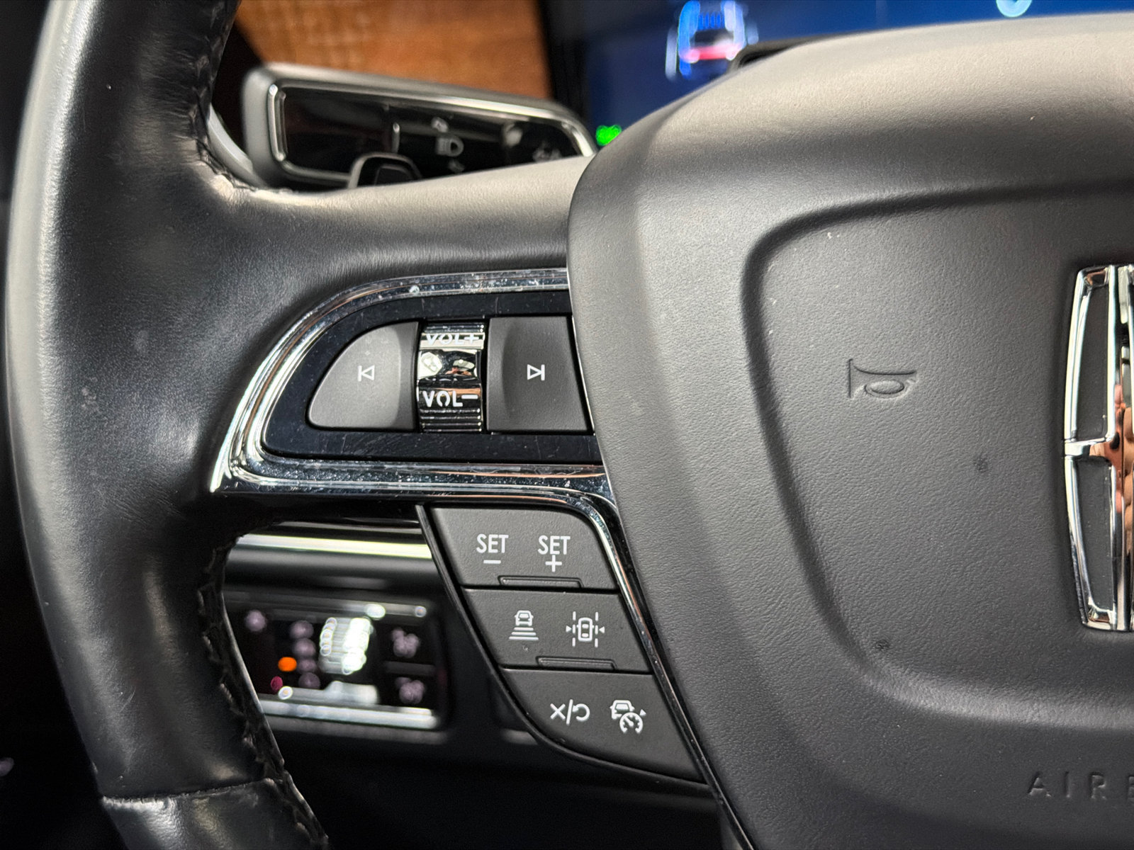 Used 2023 Lincoln Navigator Black Label AWD/4WD image 28