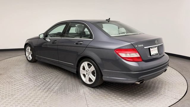 Used 2011 Mercedes-Benz C 300 4MATIC Sedan image 4