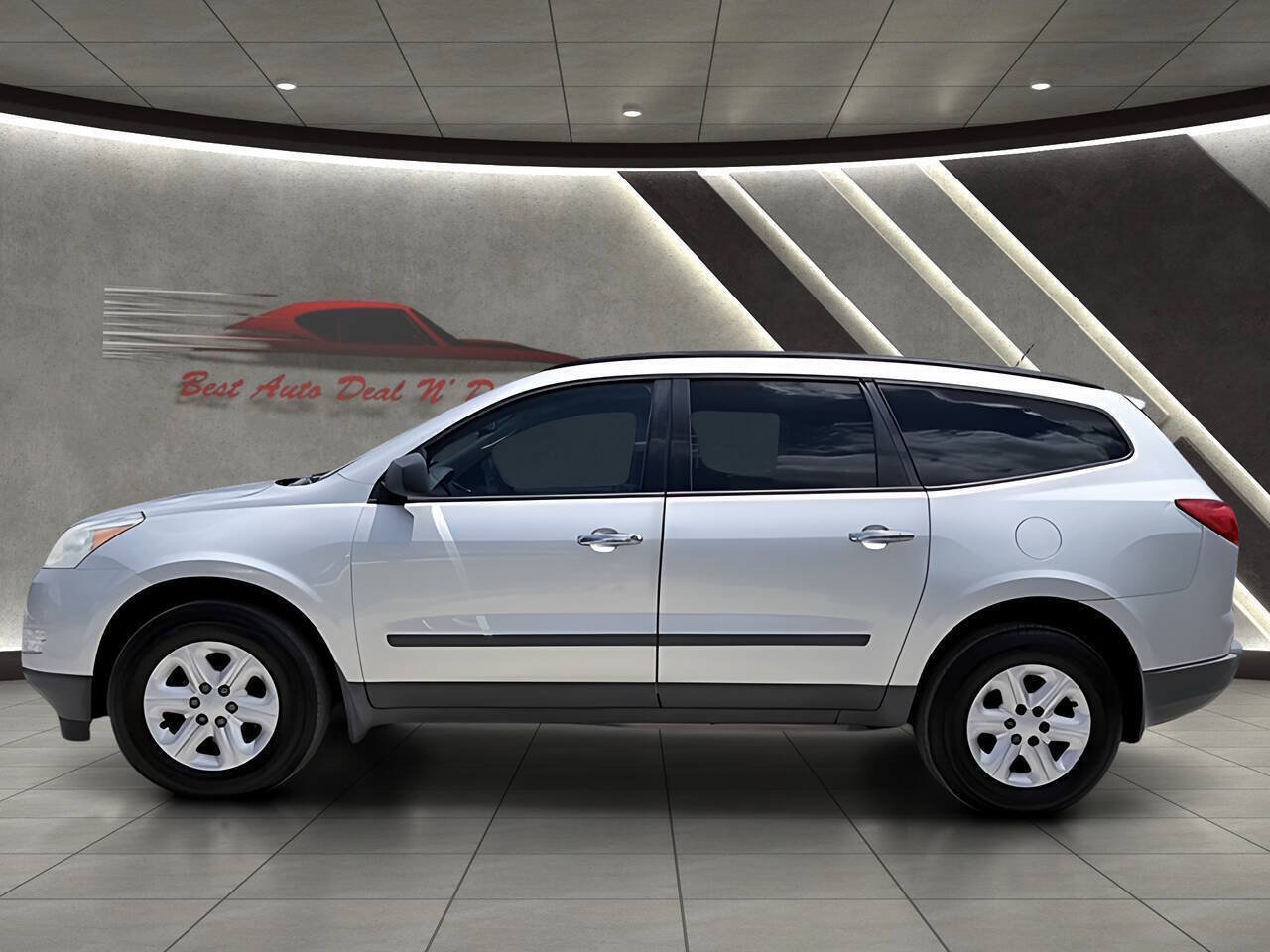 Used 2011 Chevrolet Traverse LS FWD image 7