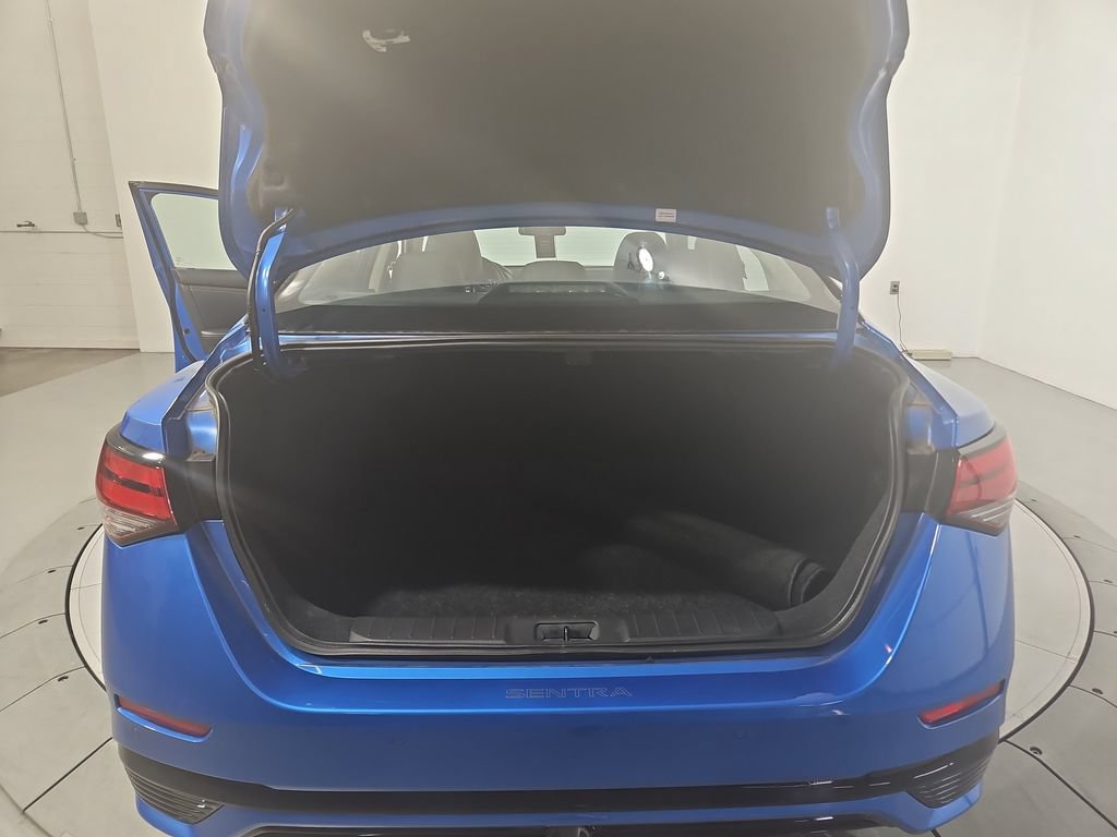 Certified 2025 Nissan Sentra SR w/ SR Premium Package FWD image 23