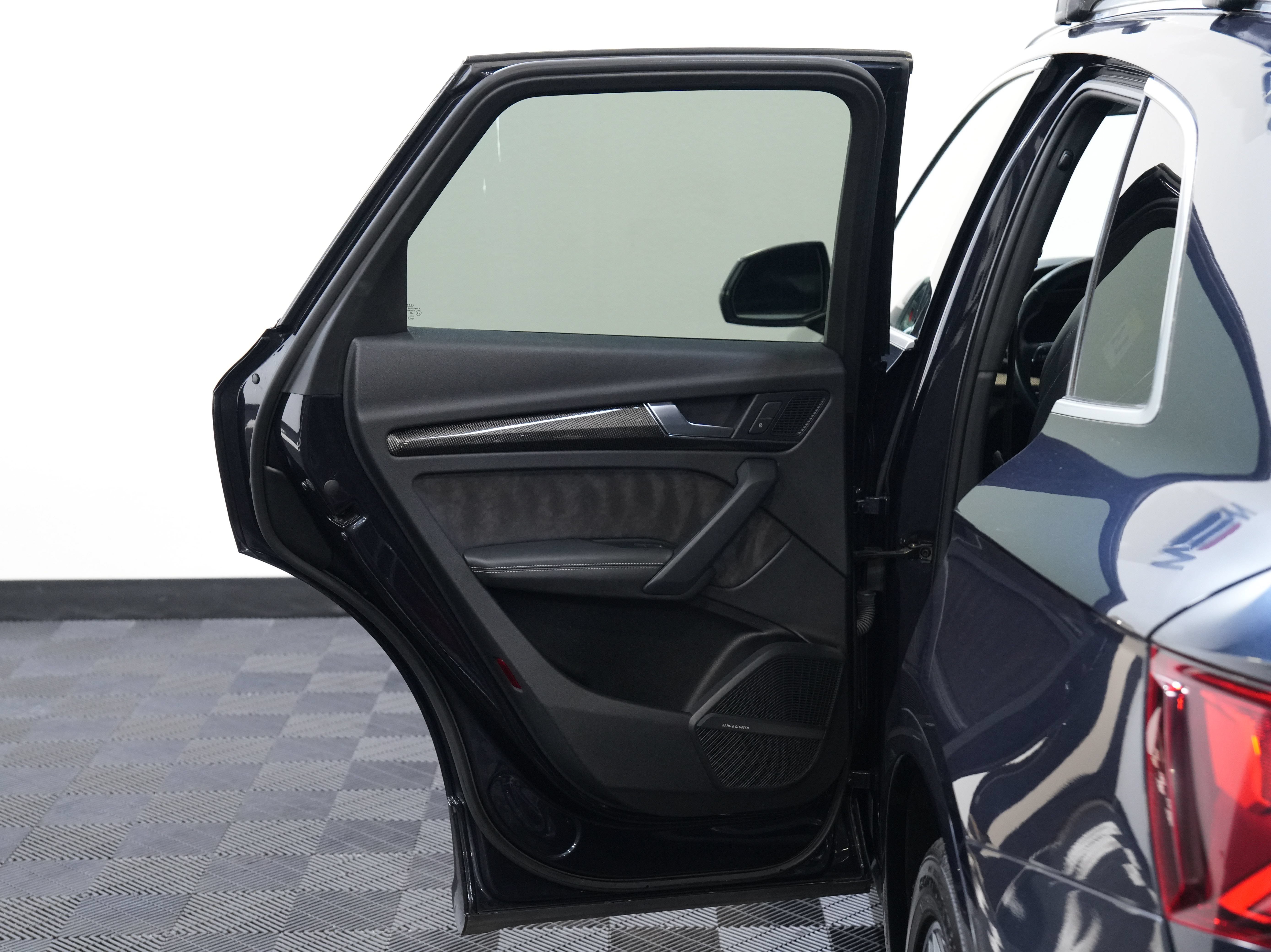 Used 2019 Audi SQ5 Premium Plus AWD/4WD image 24