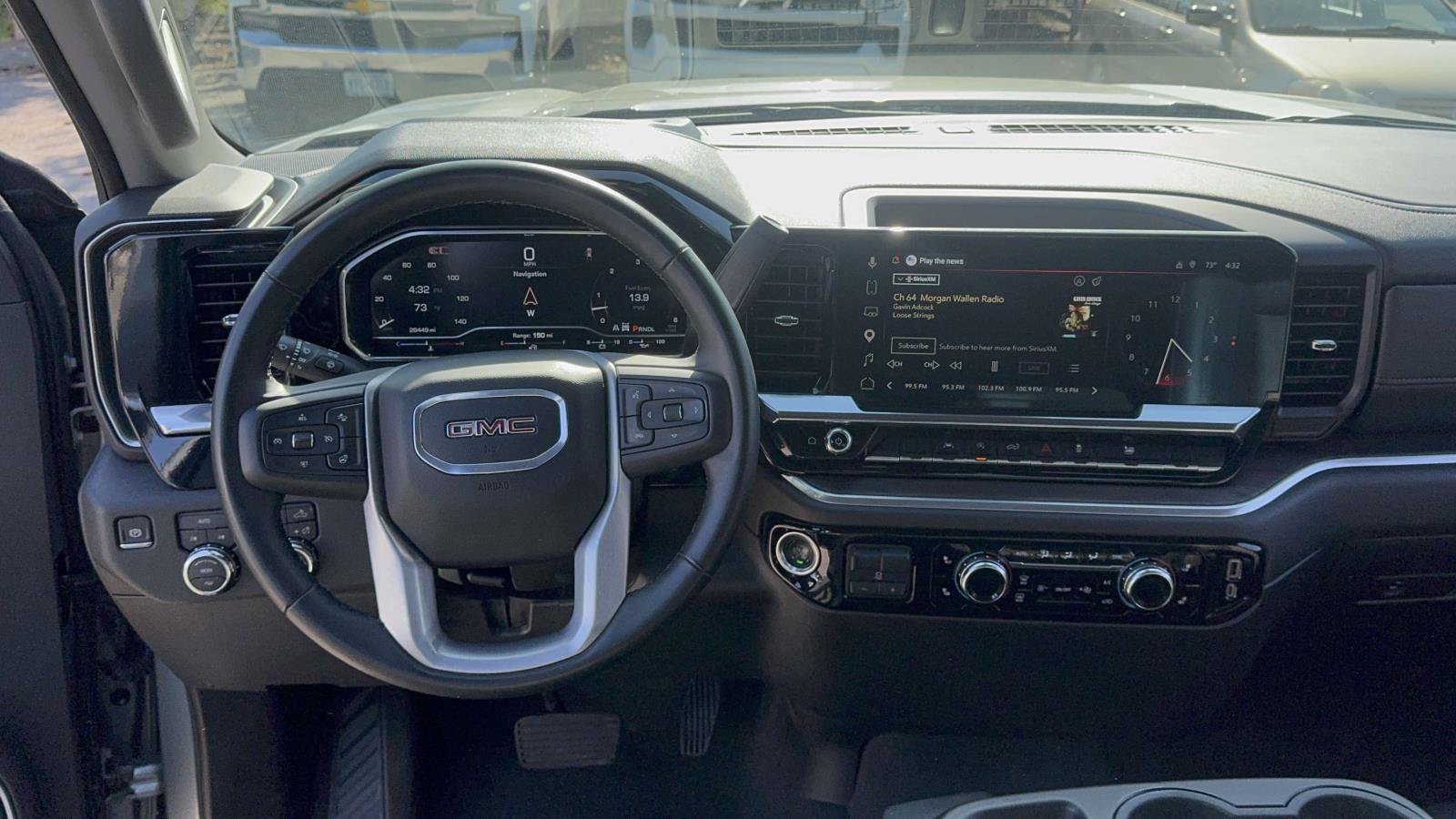 Certified 2025 GMC Sierra 1500 SLT AWD/4WD image 15