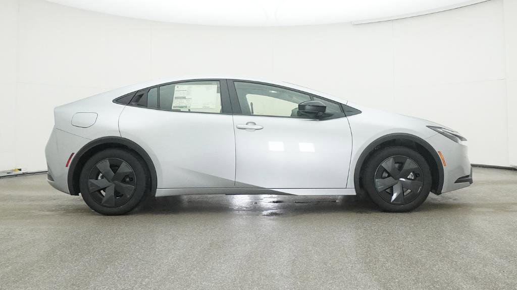 New 2025 Toyota Prius SE image 25