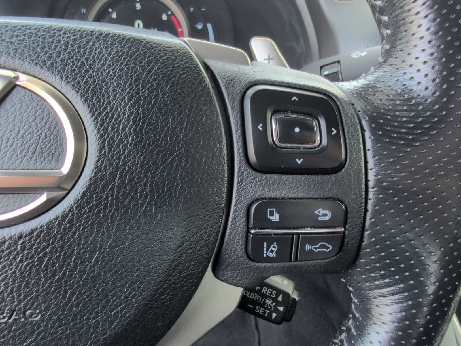 Certified 2020 Lexus IS 300 F Sport w/ Blackline Edition RWD image 12