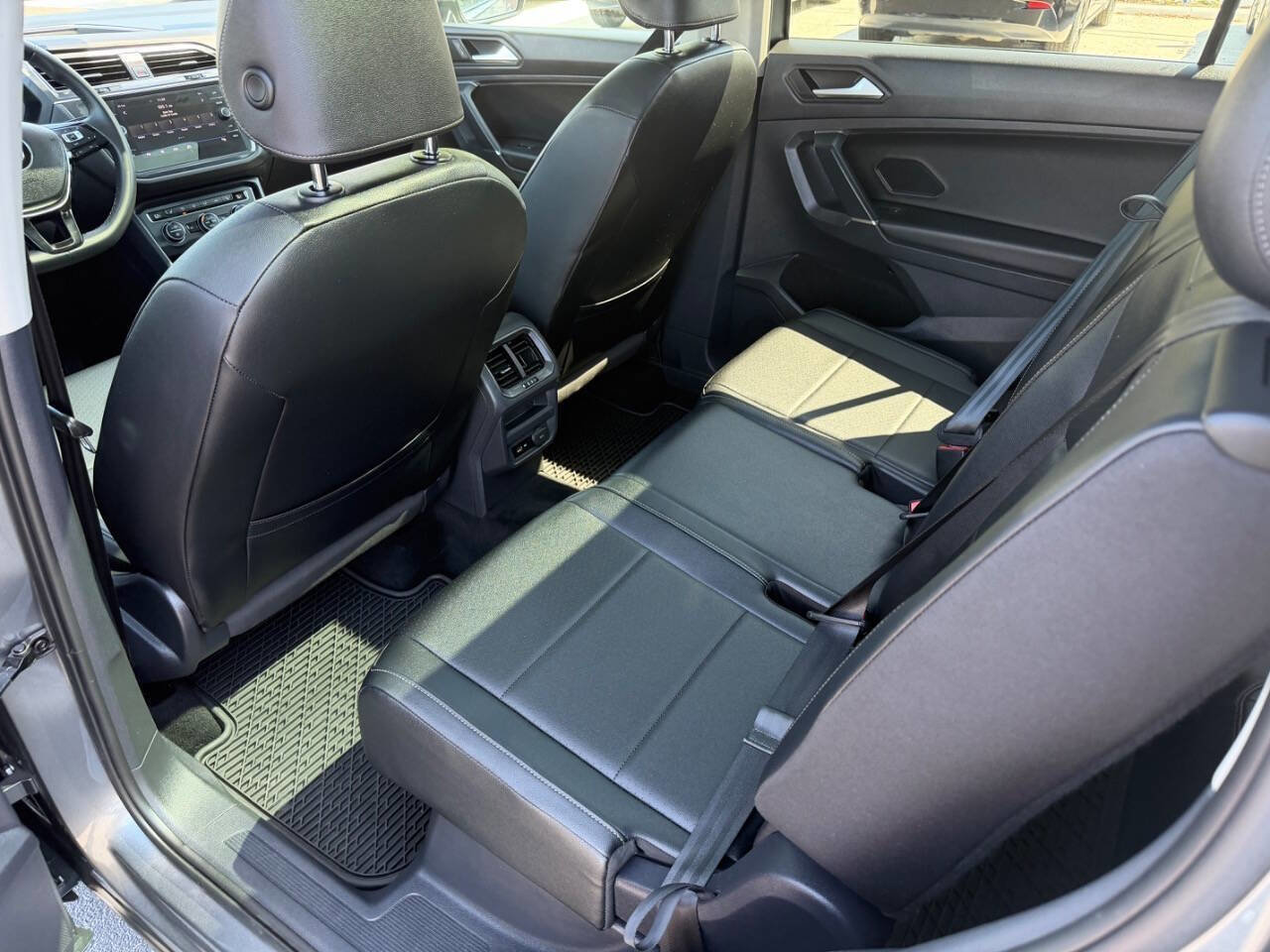 Used 2020 Volkswagen Tiguan S AWD/4WD image 15
