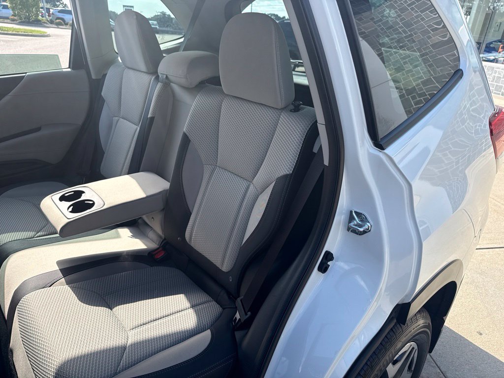 Used 2023 Subaru Forester Premium AWD/4WD image 21