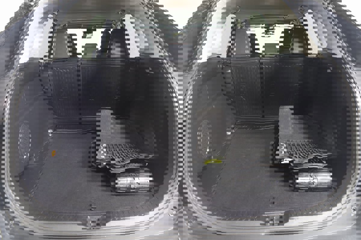 Used 2019 Toyota RAV4 XLE Premium image 45