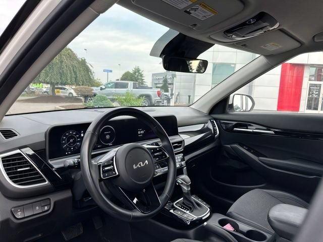 Used 2024 Kia Seltos S AWD/4WD image 13