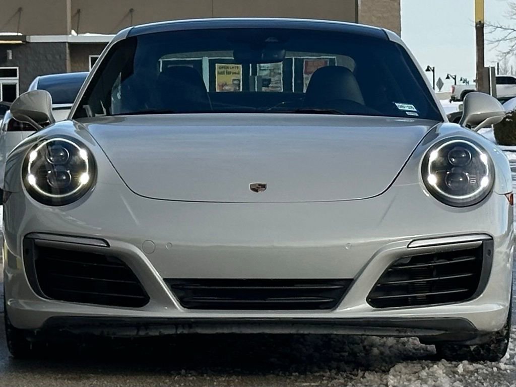 Used 2018 Porsche 911 Carrera image 3