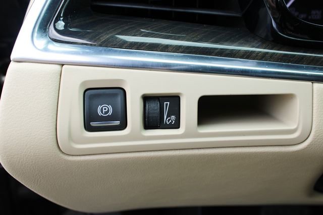 Used 2019 Cadillac XT5 AWD image 15