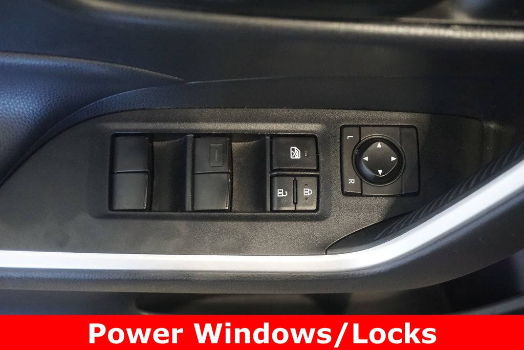 Used 2023 Toyota RAV4 LE AWD/4WD image 6