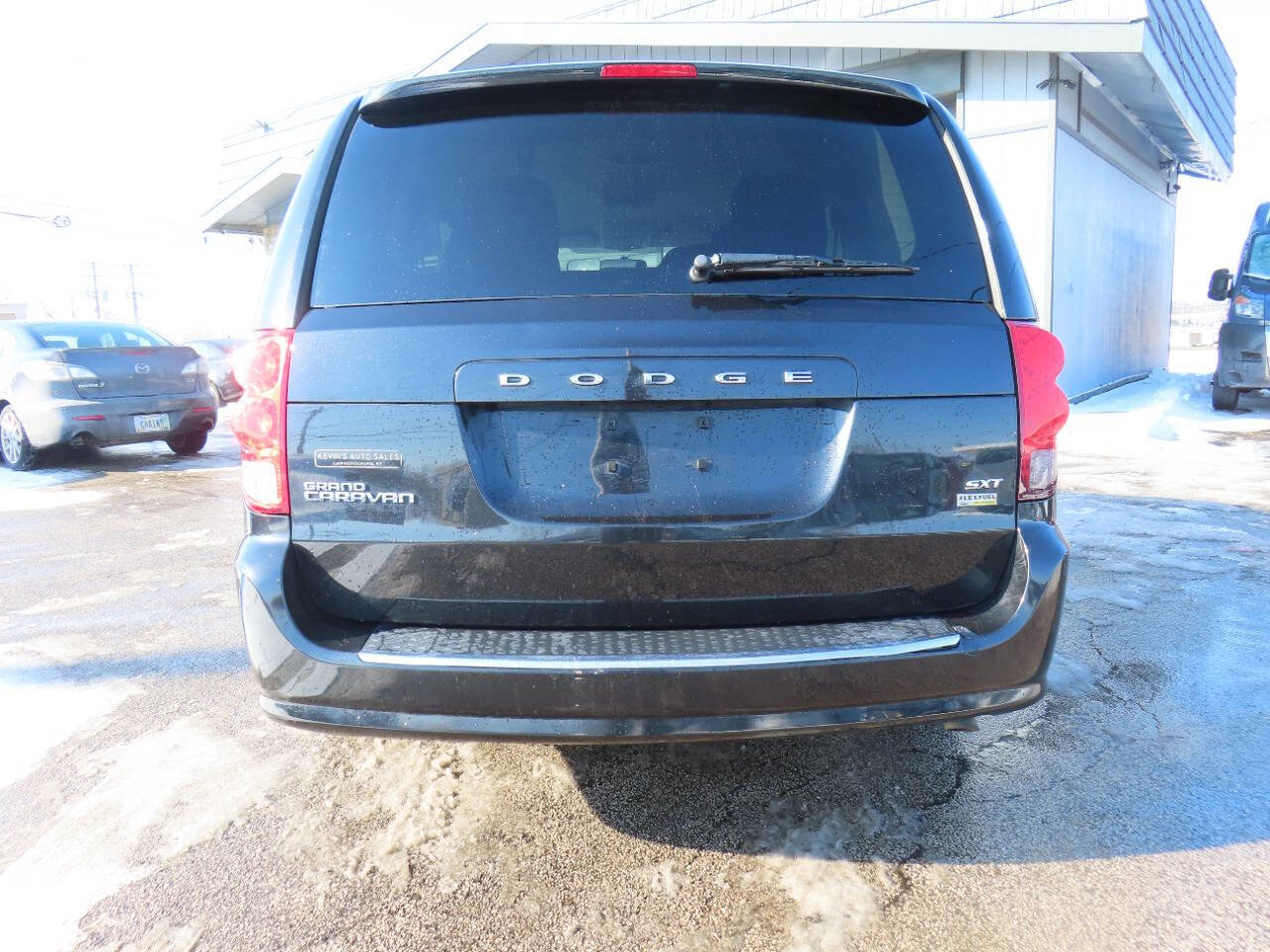 Used 2016 Dodge Grand Caravan SXT image 7