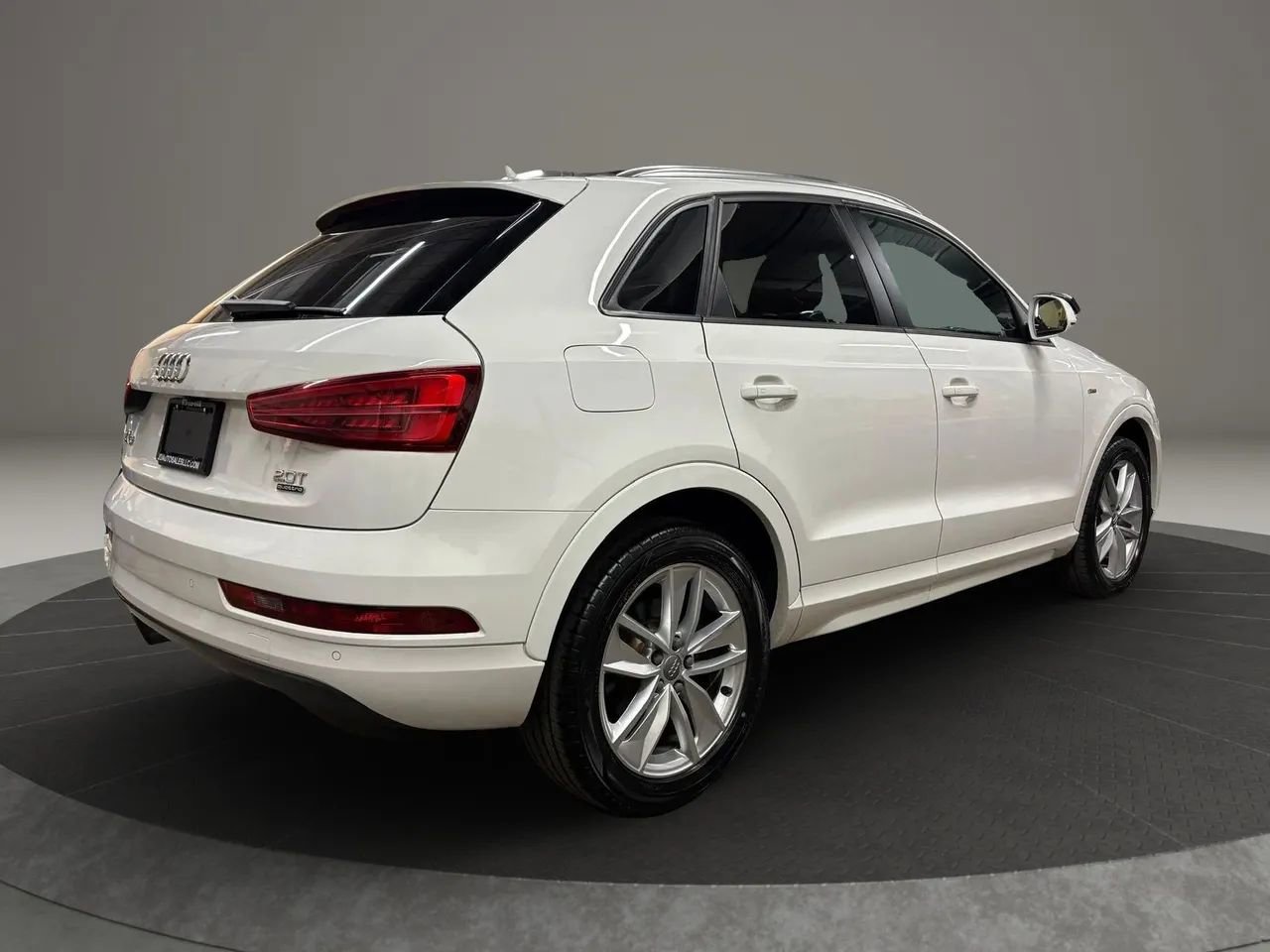 Used 2018 Audi Q3 2.0T Premium image 8
