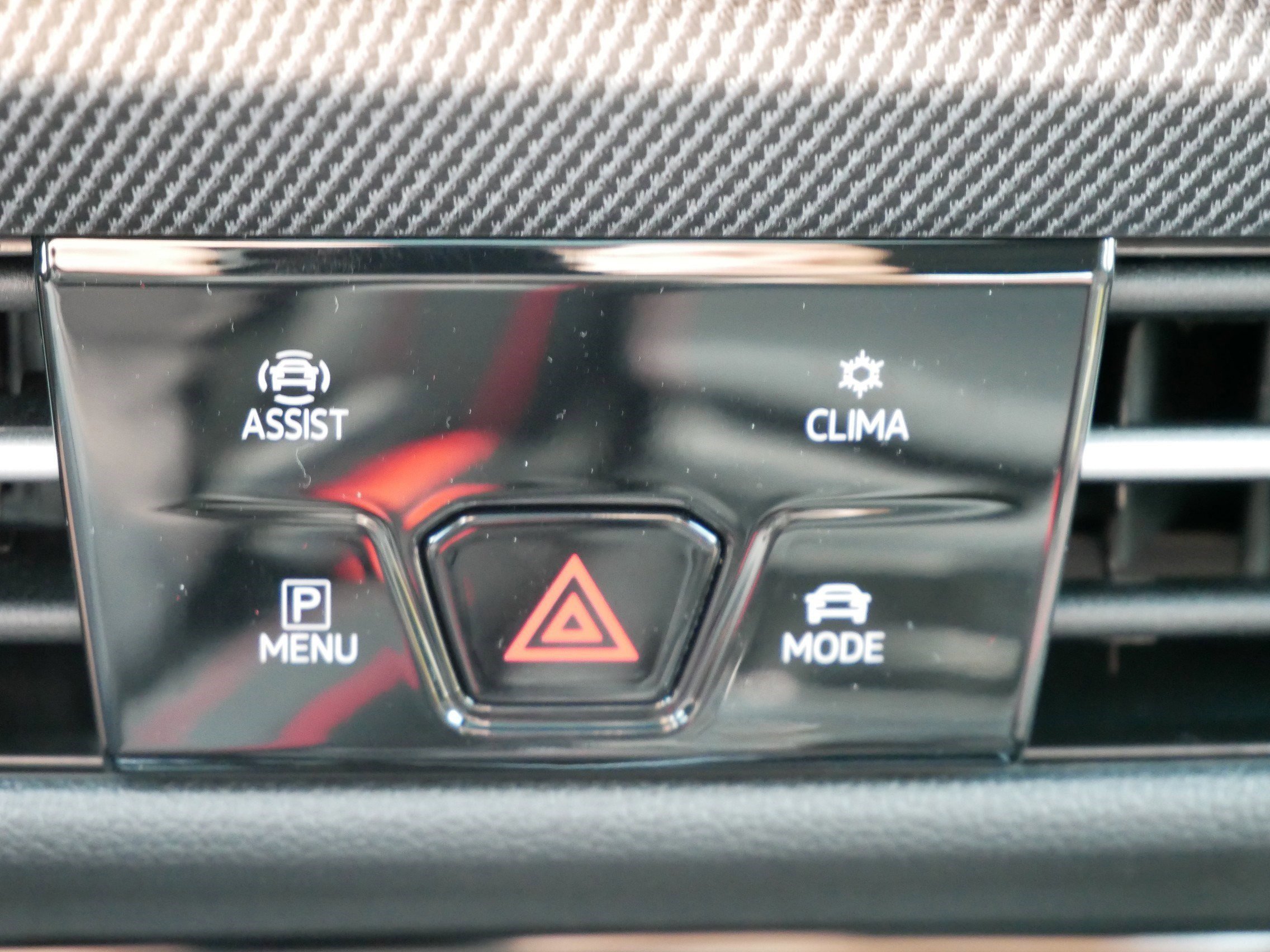 New 2025 Volkswagen GTI SE FWD image 10