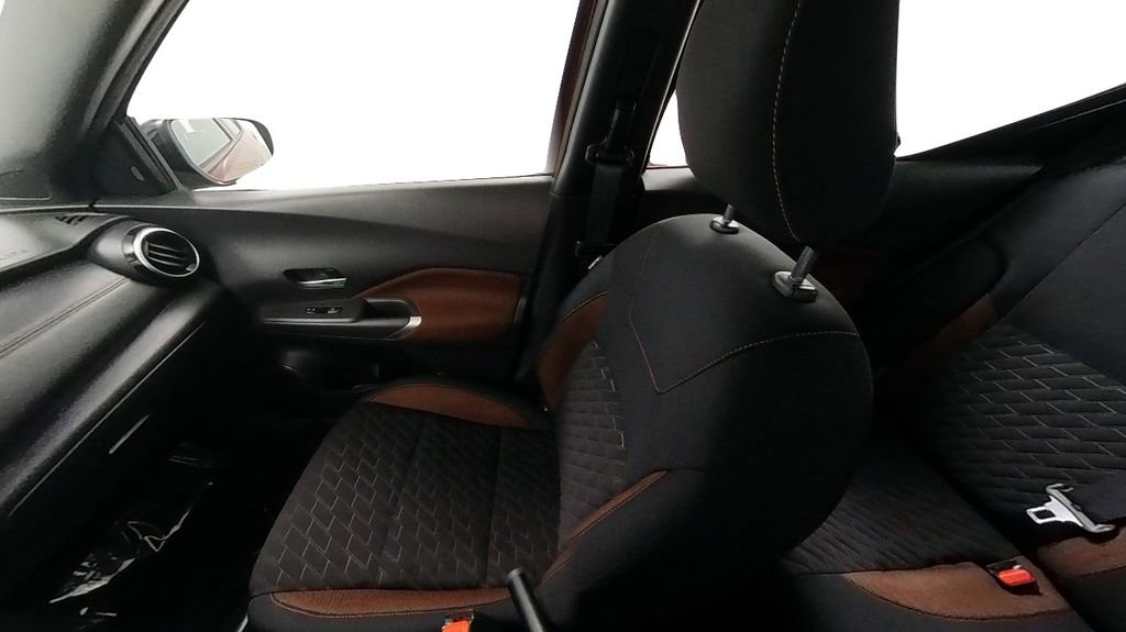 Certified 2021 Nissan Kicks SR w/ Interior Electronics Package image 23