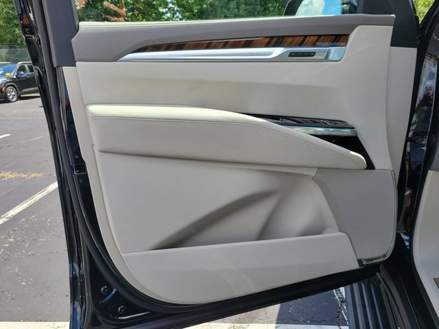 New 2026 Cadillac Escalade Platinum Sport w/ LPO, ONYX Package AWD/4WD image 20