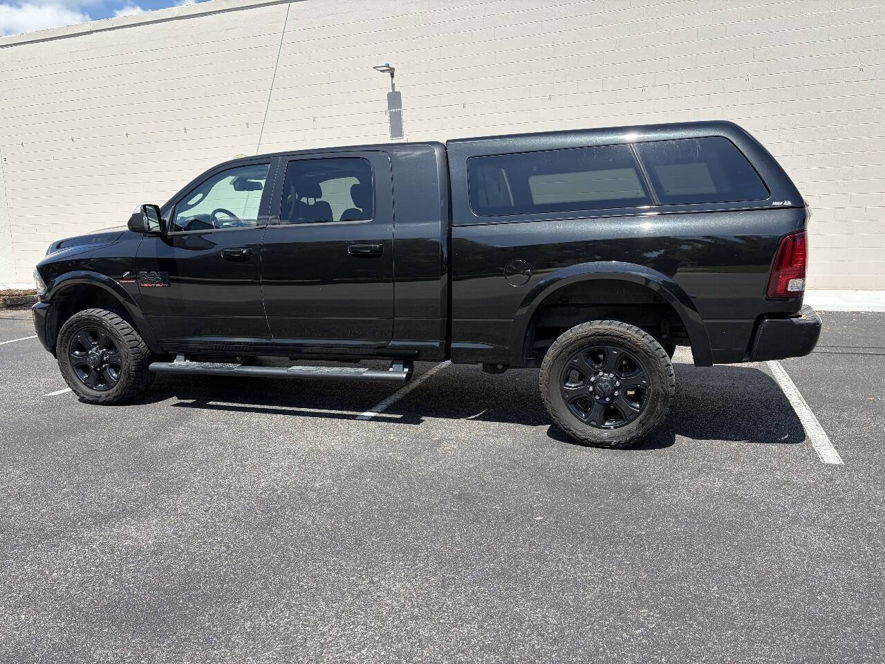 Used 2018 RAM 2500 Laramie w/ Sport Appearance Group AWD/4WD image 15