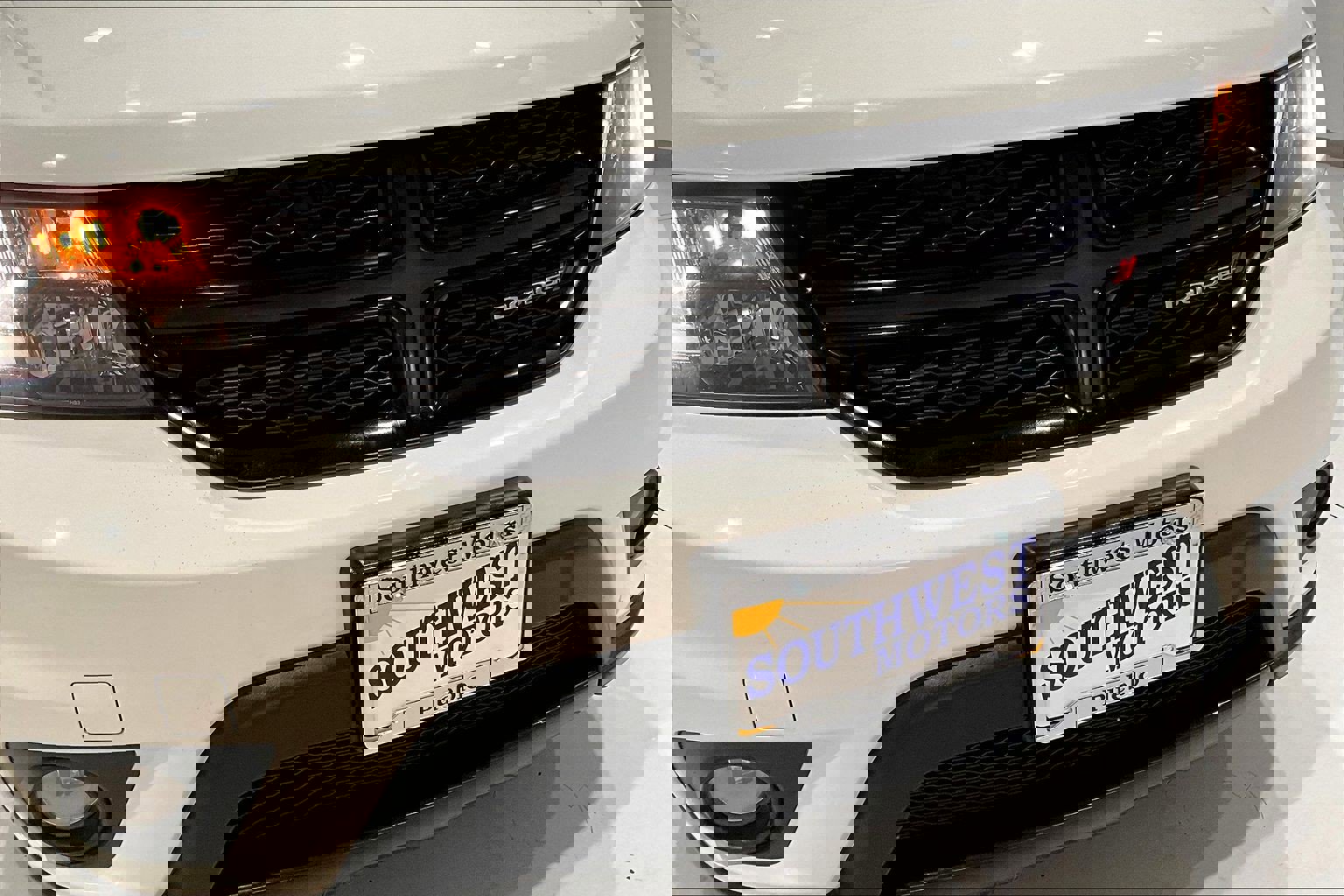 Used 2019 Dodge Journey SE FWD image 31