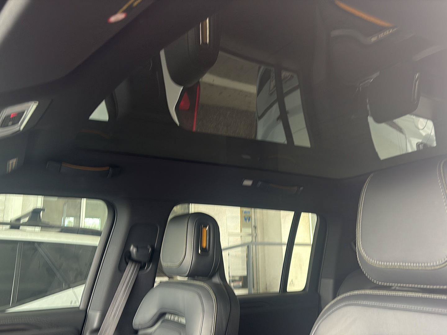 Used 2026 Rivian R1S Adventure AWD/4WD image 24
