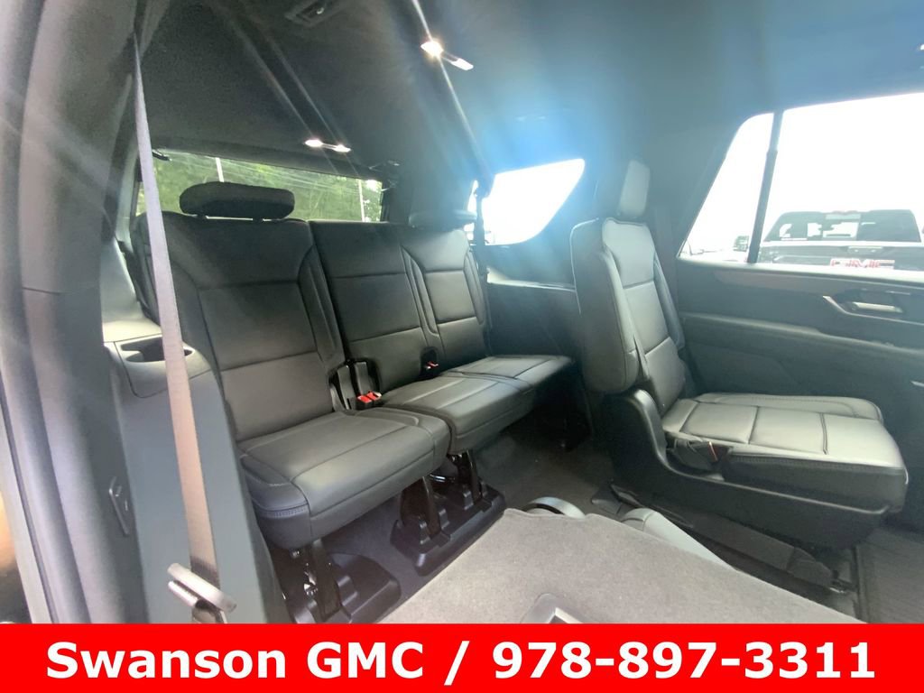 New 2025 GMC Yukon Denali w/ Denali Reserve Package image 32