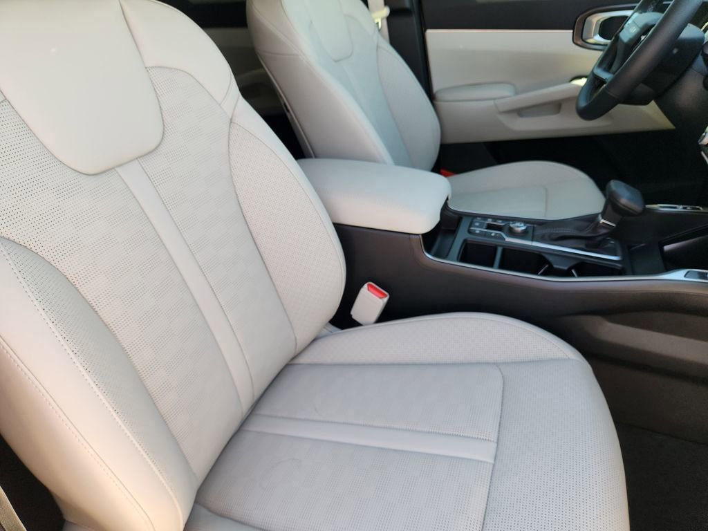 New 2026 Kia Sorento S FWD image 10