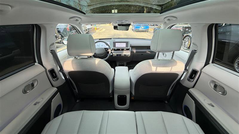 Used 2024 Hyundai Ioniq 5 Limited image 35